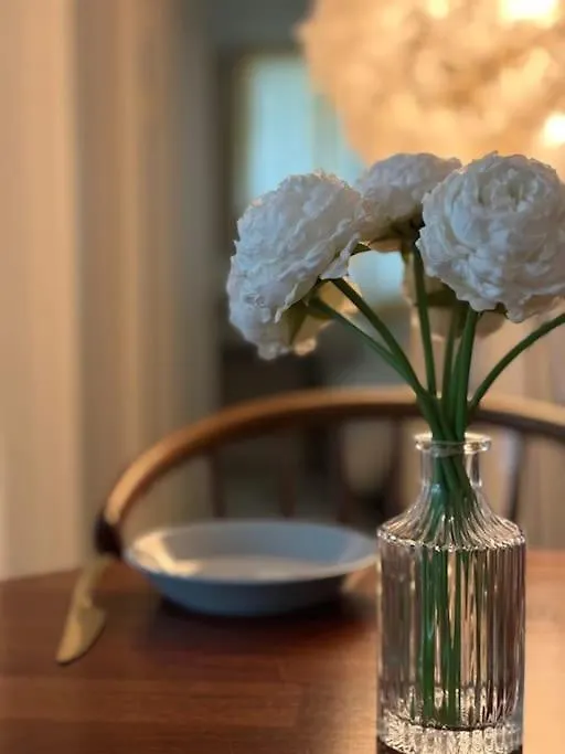Hygge In Sinchon Apartment Seoul