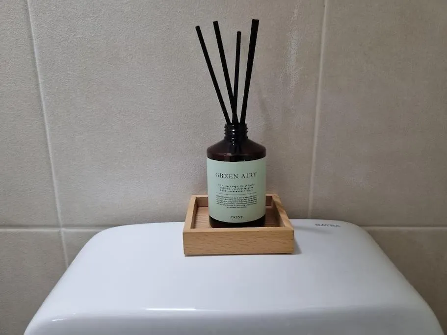 Hygge In Sinchon Apartment Seoul